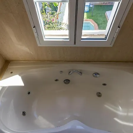 Holiday home Sea Edge Friendly